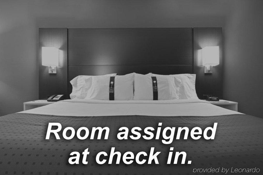 Holiday Inn Express & Suites Phoenix/Chandler Buitenkant foto