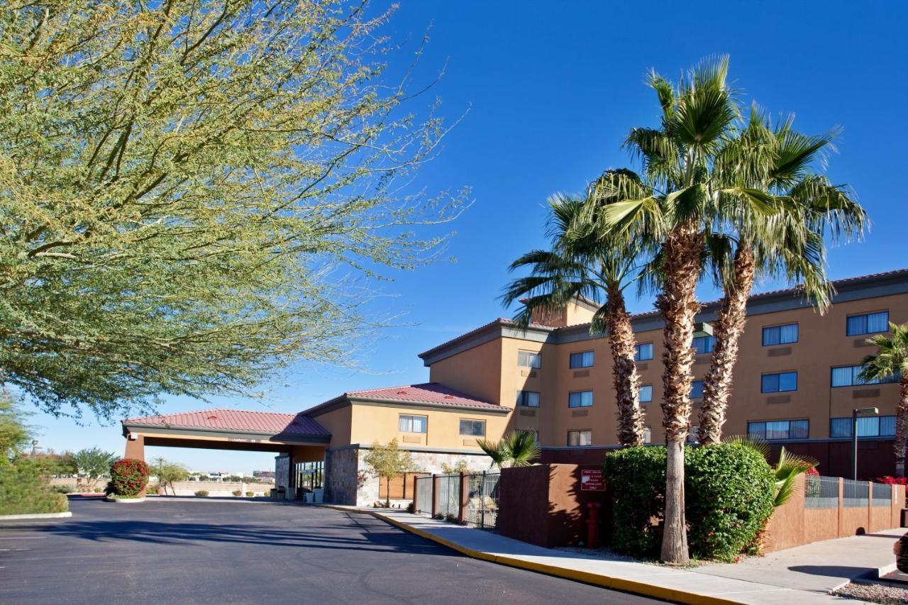 Holiday Inn Express & Suites Phoenix/Chandler Buitenkant foto